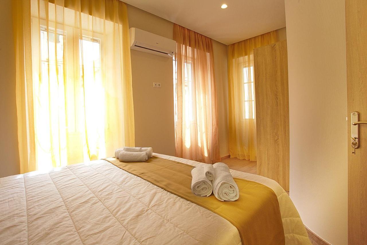 Liston Inn Suites Corfu  Exterior photo
